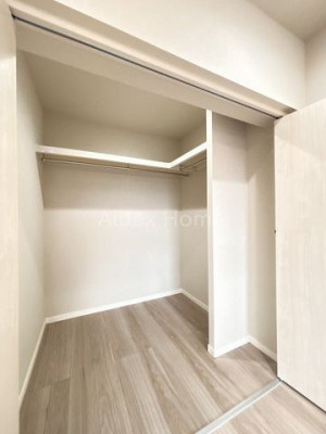 [@-