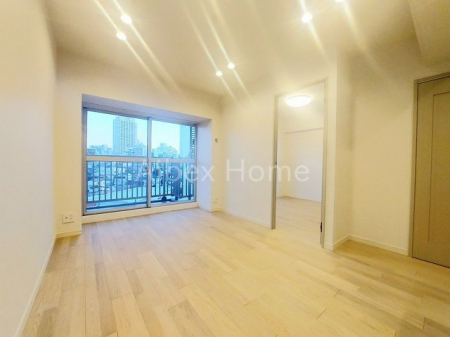 ���r���O�@-