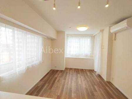 ���r���O�@-