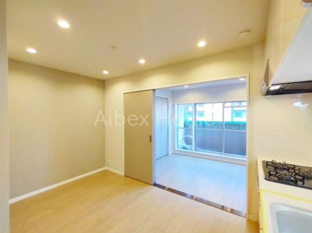 ���r���O�@-