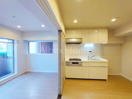 ���r���O�@-