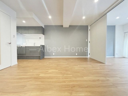 ���r���O�@-