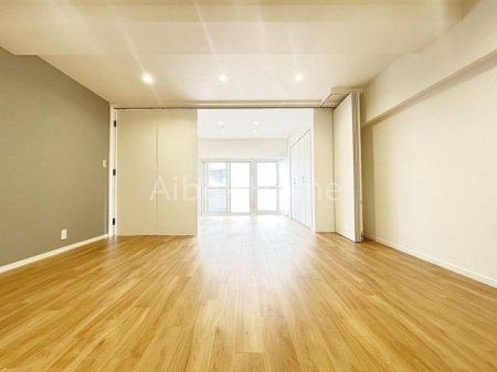 ���r���O�@-