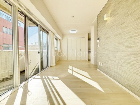 ���r���O�@-