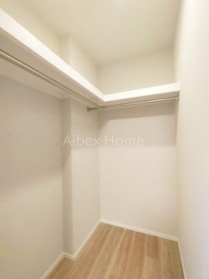 ���[�@�E�H�[�N�C���N���[�[�b�g