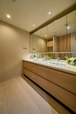 ���ʑ�E���ʏ��@-