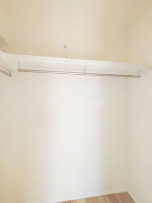 ���[�@�E�H�[�N�C���N���[�[�b�g