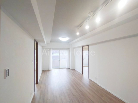 ���r���O�@-