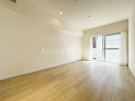 ���r���O�@-