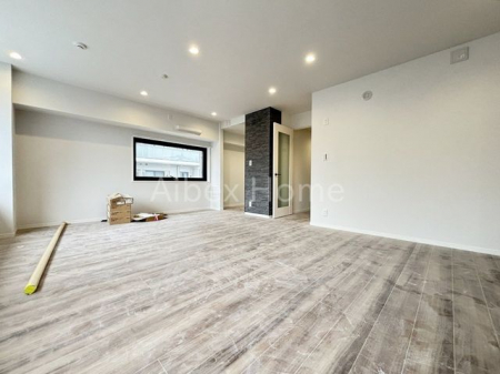 ���r���O�@-