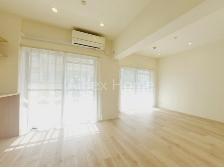 ���r���O�@-