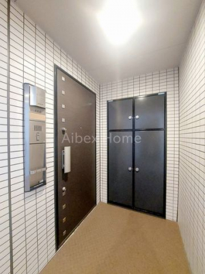 ���ց@-