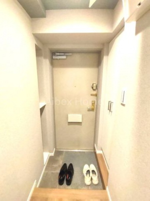 ���ց@-