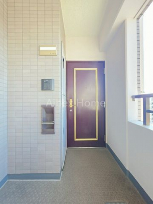���ց@-